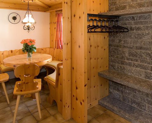 Chalet Obere Gasse Esszimmer und Garderobe